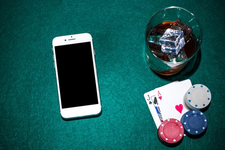 Tingkatan loyalitas VIP dewi111 menampilkan empat tier dengan manfaat cashback dan promosi eksklusif